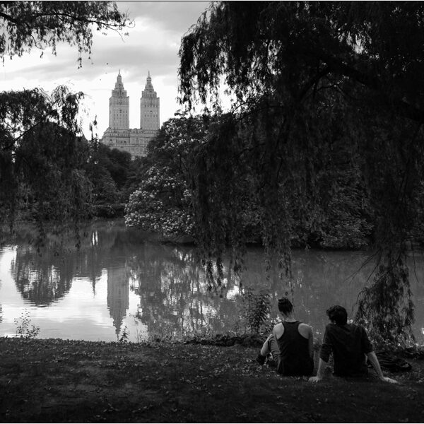  New York: le due torri dell'edificio residenziale "The San Remo" - © Massimo Vespignani