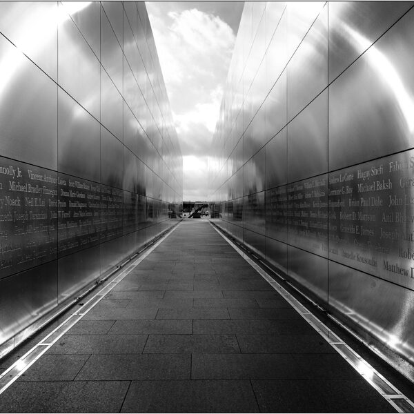  Jersey City (New Jersey): l'Empty Sky Memorial - © Massimo Vespignani