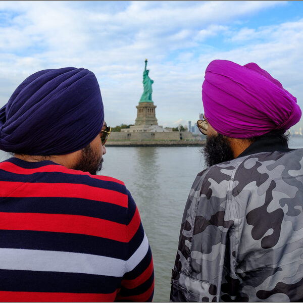  New York: veduta da un battello in approdo a Liberty Island - © Massimo Vespignani