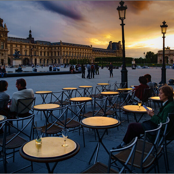 Parigi:  Musée du Louvre e Place du Carrousel - © Massimo Vespignani