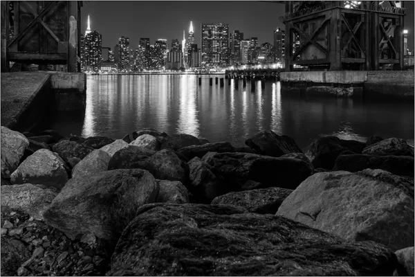  New York: lungofiume di Long Island City - © Massimo Vespignani