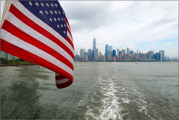  New York: veduta da un traghetto sull'Hudson River - © Massimo Vespignani