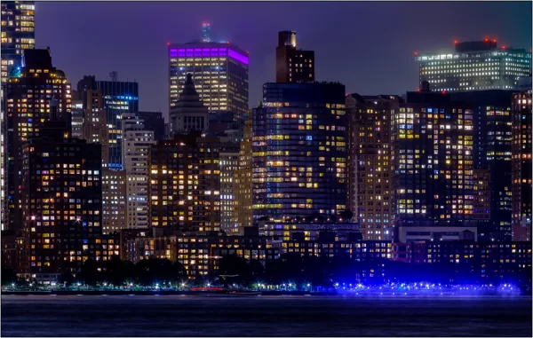 New York: veduta notturna di Manhattan da Jersey City - © Massimo Vespignani