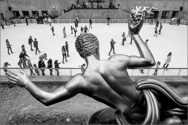  New York: pista di pattinaggio su ghiaccio al Rockefeller Center - © Massimo Vespignani