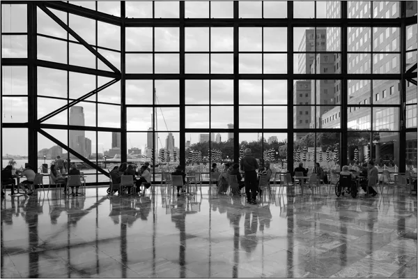 New York: veranda al Brookfield Place con vista su Jersey City - © Massimo Vespignani