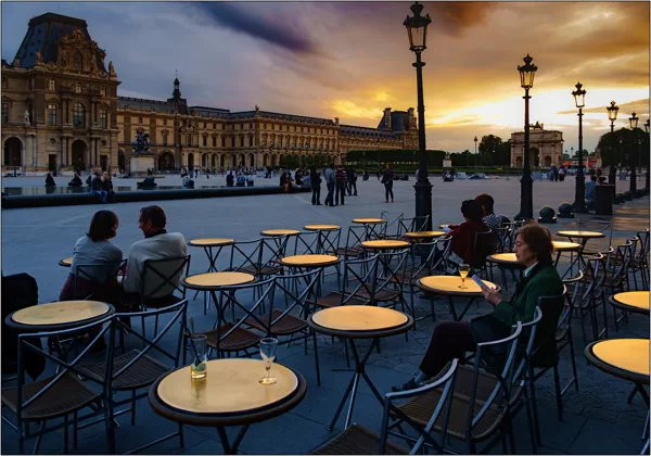 Parigi:  Musée du Louvre e Place du Carrousel - © Massimo Vespignani