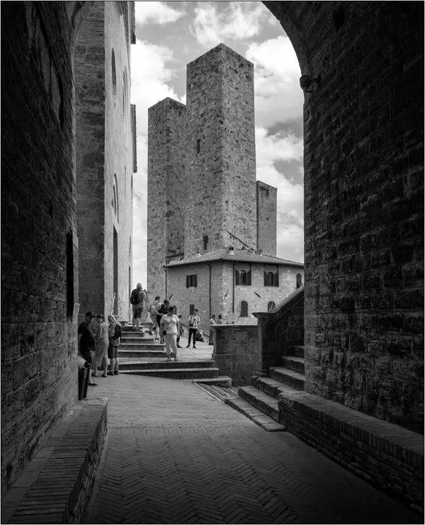  San Gimignano (Italia): piazza del Duomo - © Massimo Vespignani